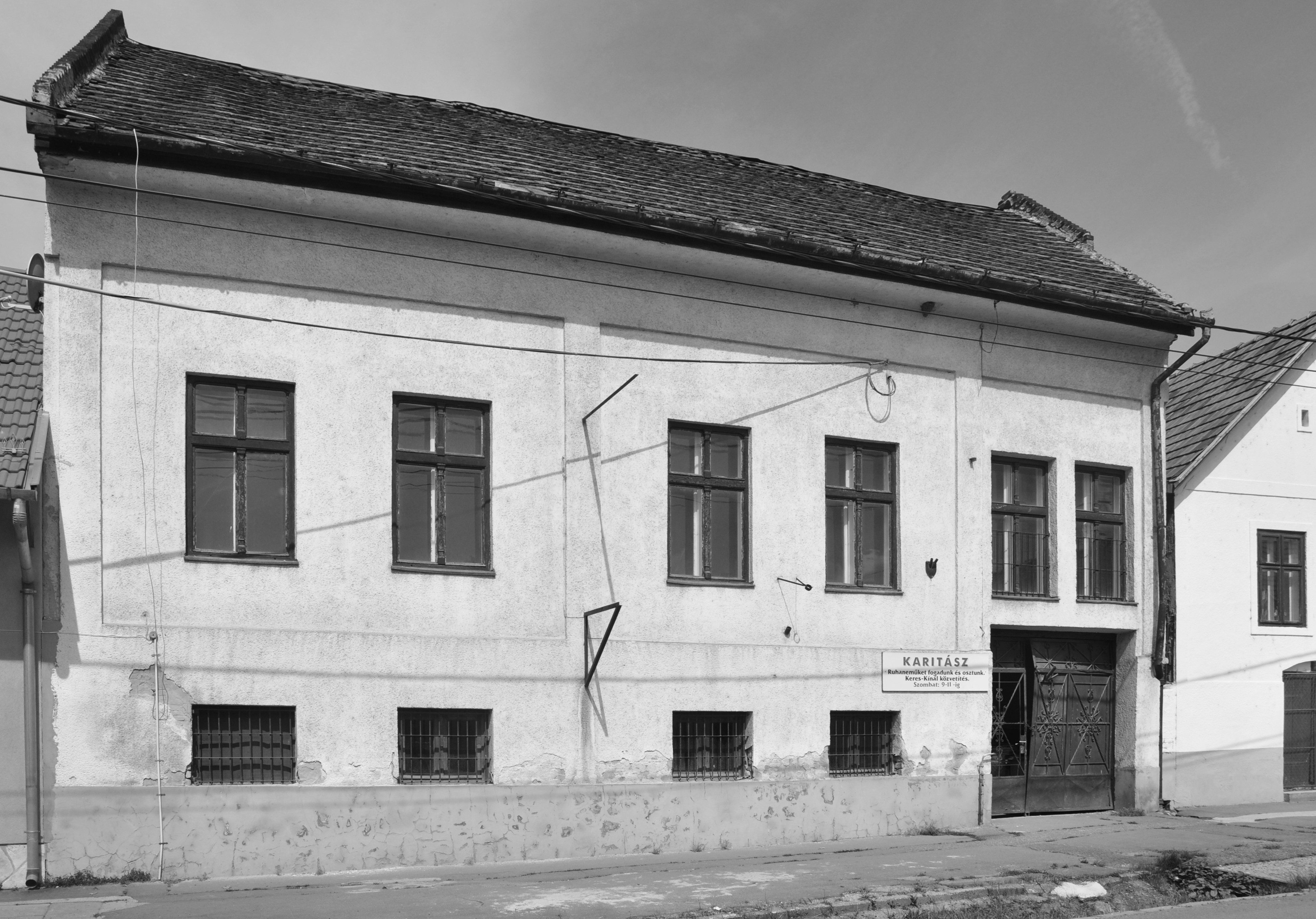 Eredeti épület utcai fotója