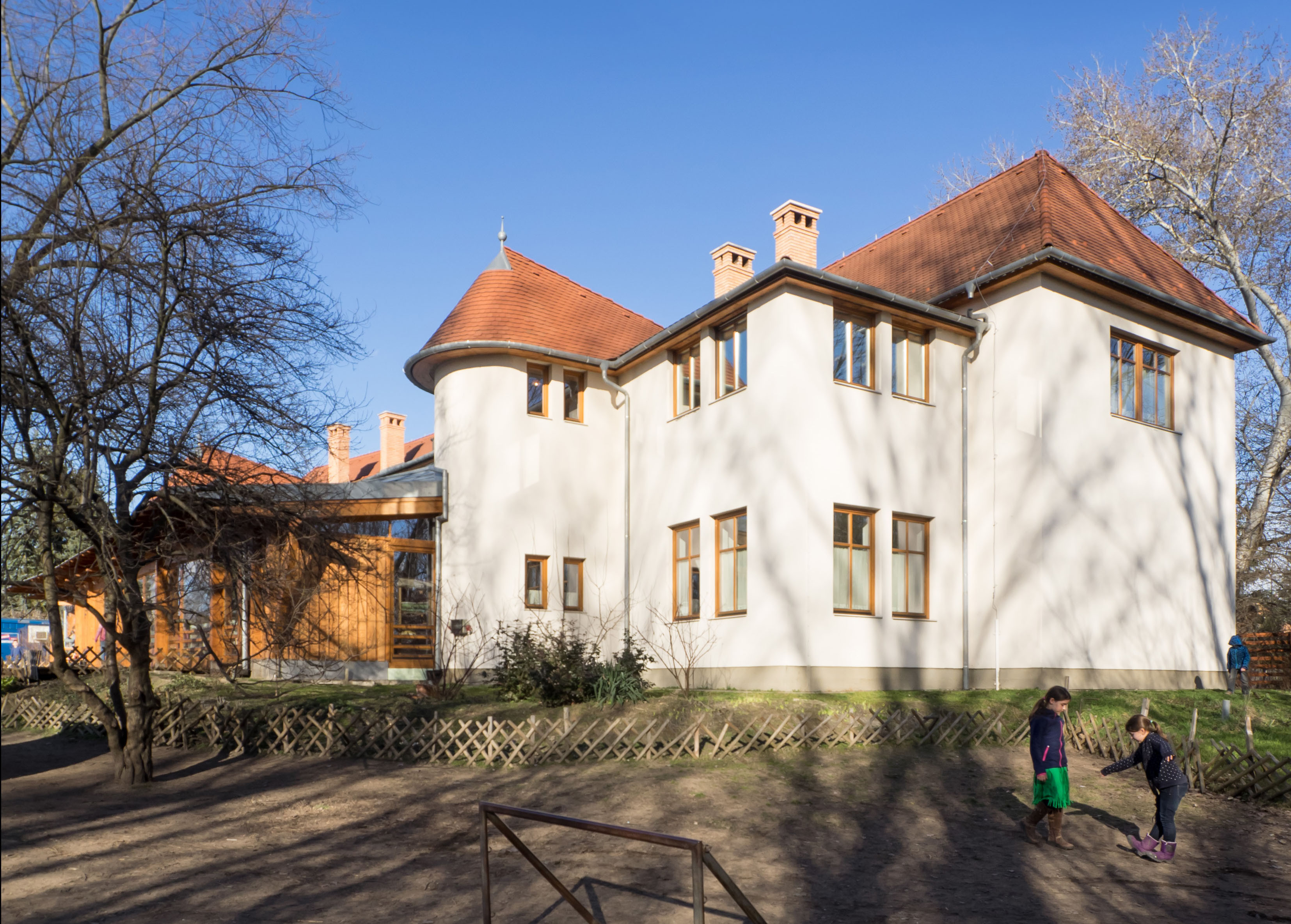 Udvar Felől 1