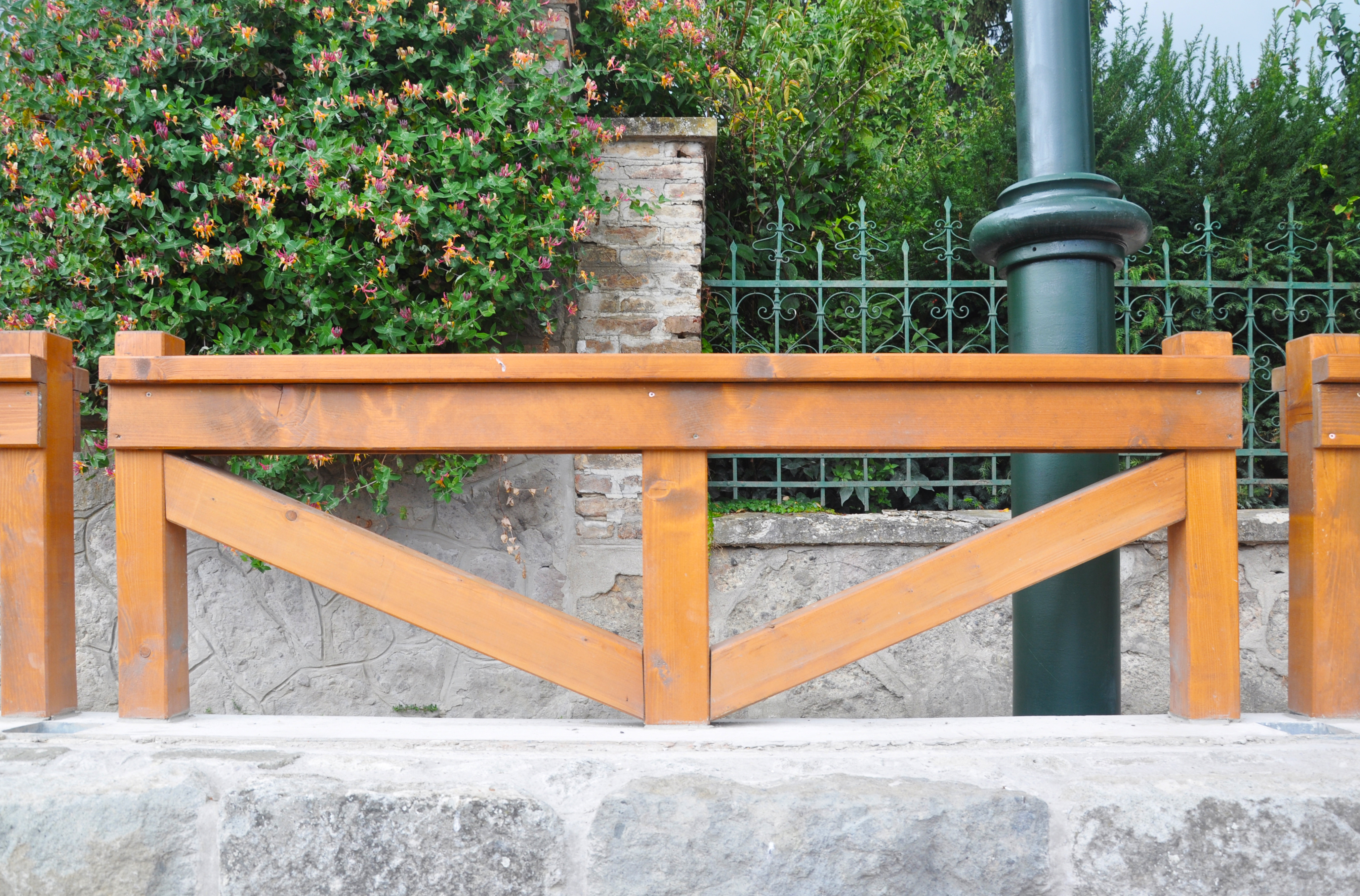 Korlát az árvizi falon