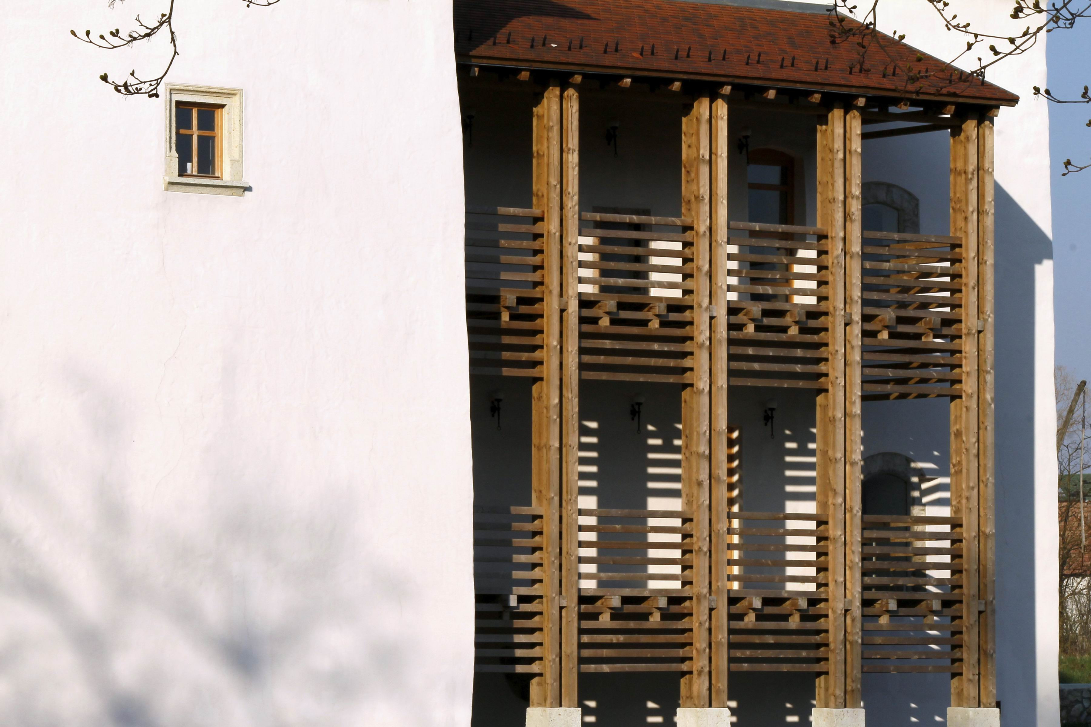 Szak Nyugati Oldal Teraszai